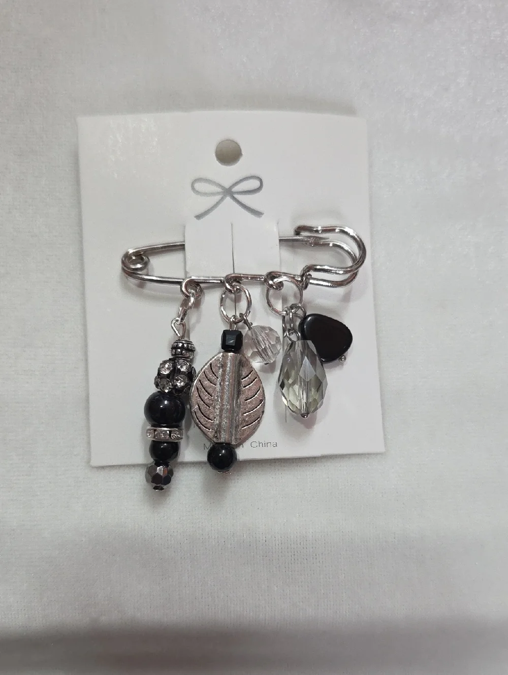 Hand Crafted Kilt Pin Brooch Elegant Beads Retro Vintage Style Unique Trendy